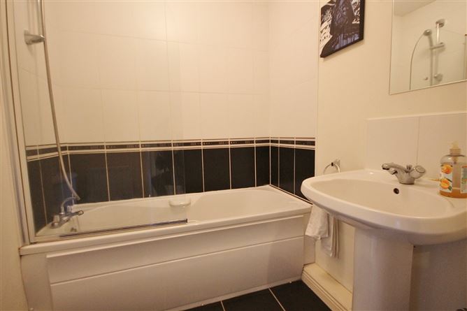 106 Esker Manor, Lucan, Co. Dublin