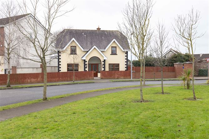 1 The Gate Lodge, Blackcastle Lodge, Flowerhill, Navan Co. Meath