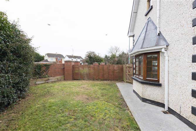 1 The Gate Lodge, Blackcastle Lodge, Flowerhill, Navan Co. Meath