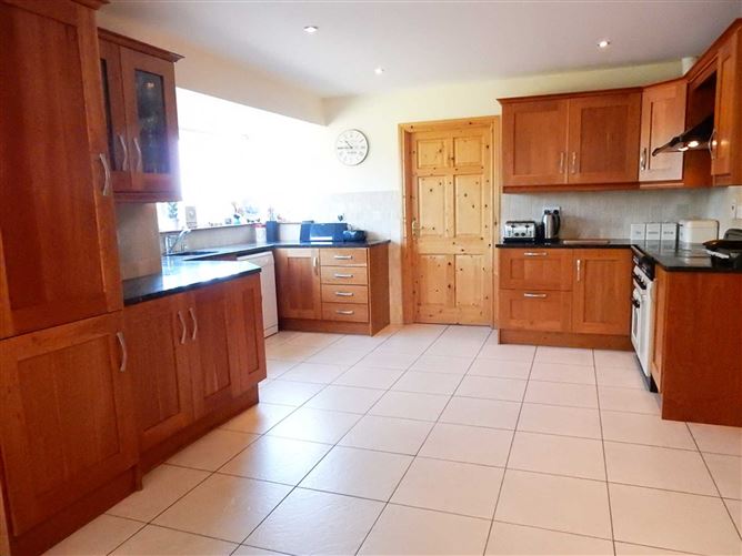 52 Ros Na Ri, Shanaway Road, Ennis, County Clare