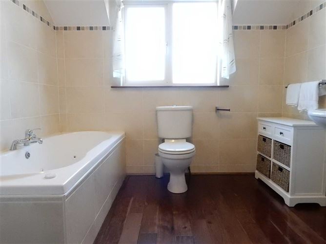 52 Ros Na Ri, Shanaway Road, Ennis, County Clare