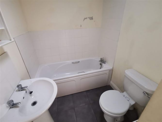 24 Highwood Park, Collooney, Co. Sligo