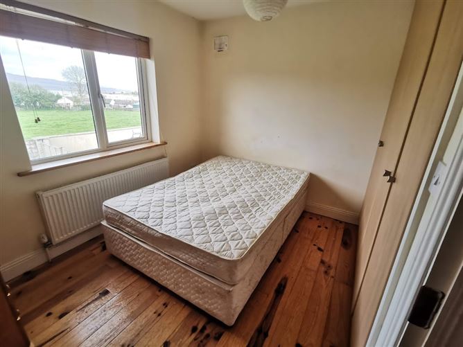 24 Highwood Park, Collooney, Co. Sligo