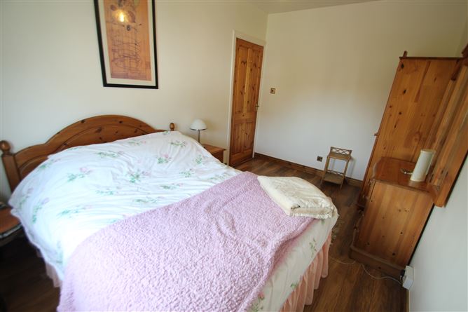 10 GLENWOOD, CARRIGALINE, CO. CORK , Carrigaline, Cork