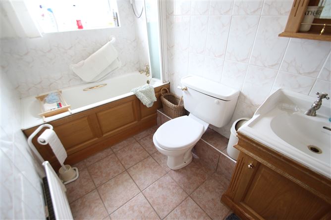 10 GLENWOOD, CARRIGALINE, CO. CORK , Carrigaline, Cork