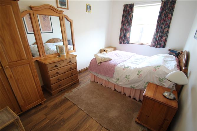 10 GLENWOOD, CARRIGALINE, CO. CORK , Carrigaline, Cork