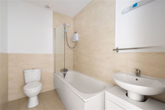 63 Wilton Manor, Rathnew, Co. Wicklow