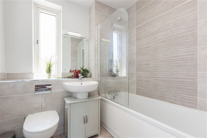 18 Riverwood Square, Castleknock, Dublin 15