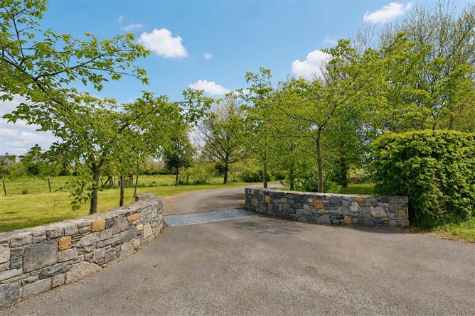 Castlepole Lodge, Carnaross, Kells, Meath