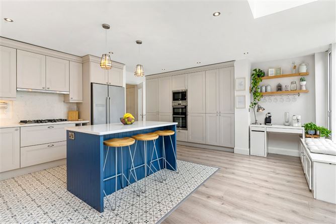 Photo 6 of 29 — 12 Airpark Rise, Rathfarnham, Dublin 16