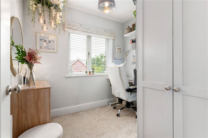 Photo 16 of 29 — 12 Airpark Rise, Rathfarnham, Dublin 16
