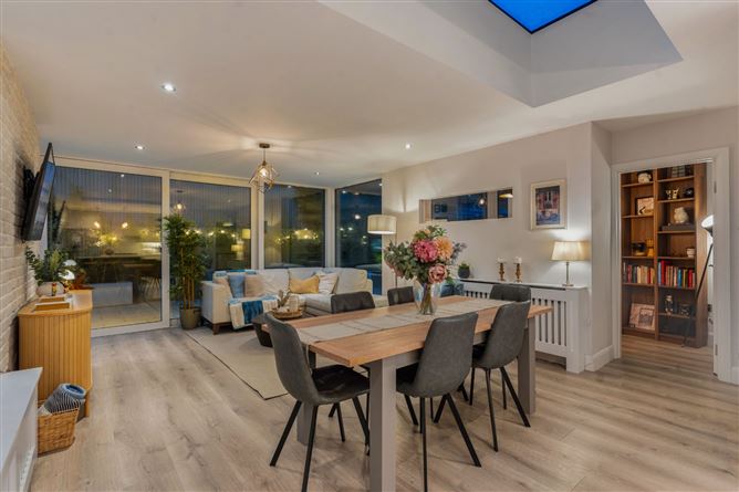 Photo 9 of 29 — 12 Airpark Rise, Rathfarnham, Dublin 16