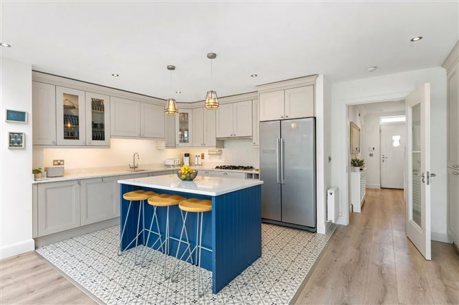 Photo 5 of 29 — 12 Airpark Rise, Rathfarnham, Dublin 16