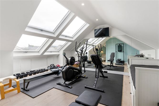 Photo 18 of 29 — 12 Airpark Rise, Rathfarnham, Dublin 16