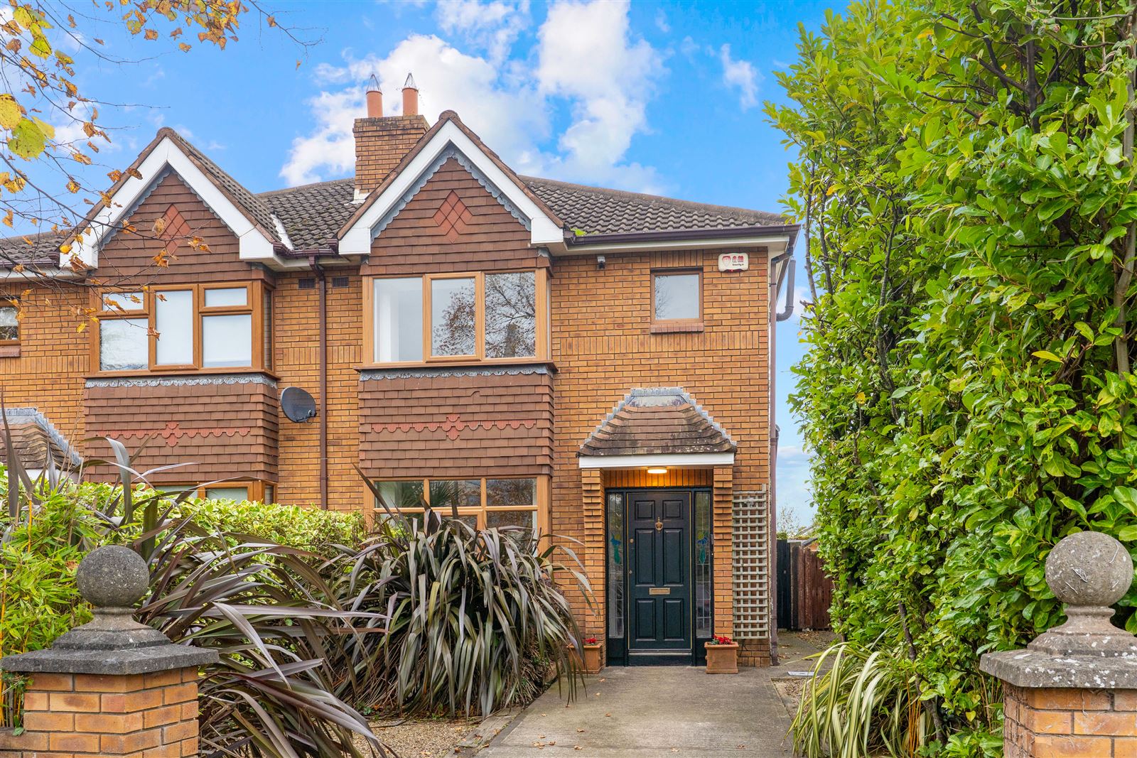 Photo 1 of 14 — 10 Glenbourne View, Leopardstown Valley, Leopardstown, Dublin 18