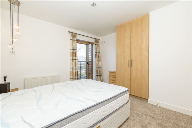 2 Kings Hall, Waterside, Malahide,   County Dublin