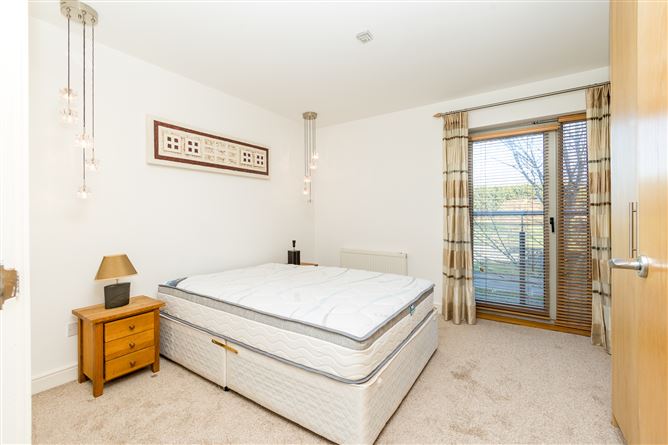 2 Kings Hall, Waterside, Malahide,   County Dublin