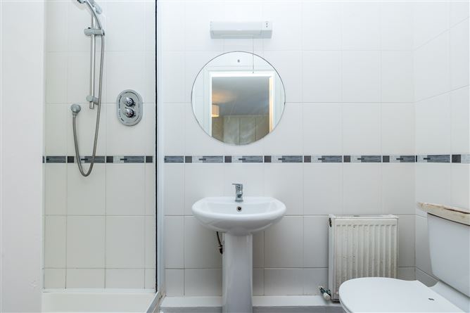 2 Kings Hall, Waterside, Malahide,   County Dublin