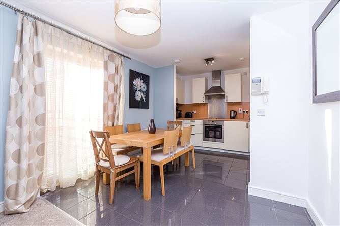 2 Kings Hall, Waterside, Malahide,   County Dublin