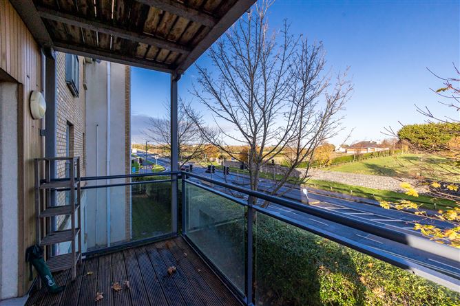 2 Kings Hall, Waterside, Malahide,   County Dublin