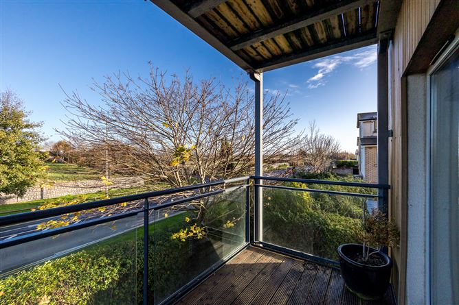 2 Kings Hall, Waterside, Malahide,   County Dublin