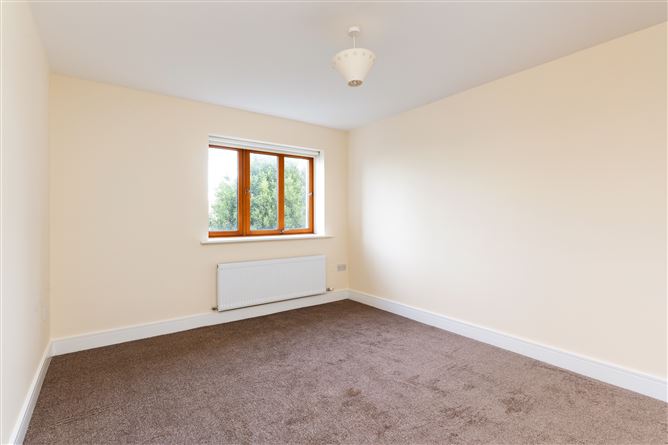 53 Belarmine Heath, Stepaside, Dublin 18