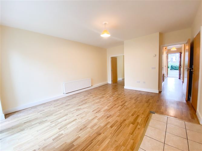 53 Belarmine Heath, Stepaside, Dublin 18