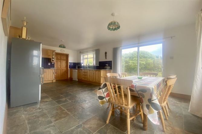 Tuskar Lodge, Ballyconnigar Upper, Blackwater, Wexford