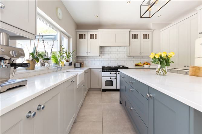 14 Cornelscourt Hill Road, Foxrock, Dublin 18