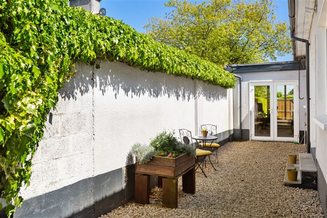 14 Cornelscourt Hill Road, Foxrock, Dublin 18