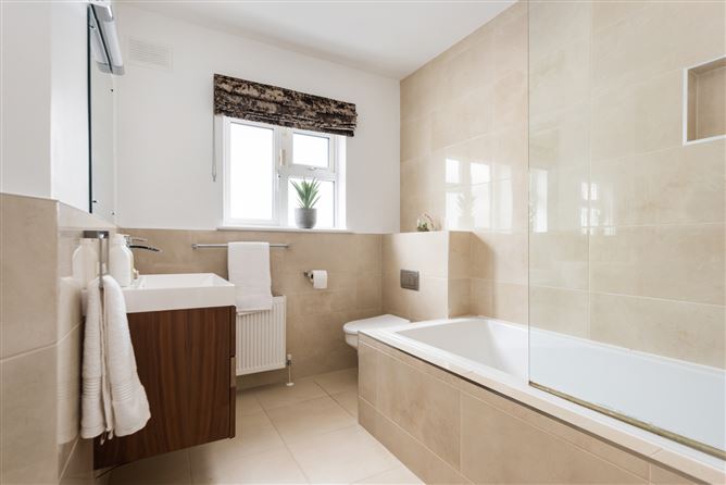 2 Prospect Heath, Rathfarnham, Dublin 16