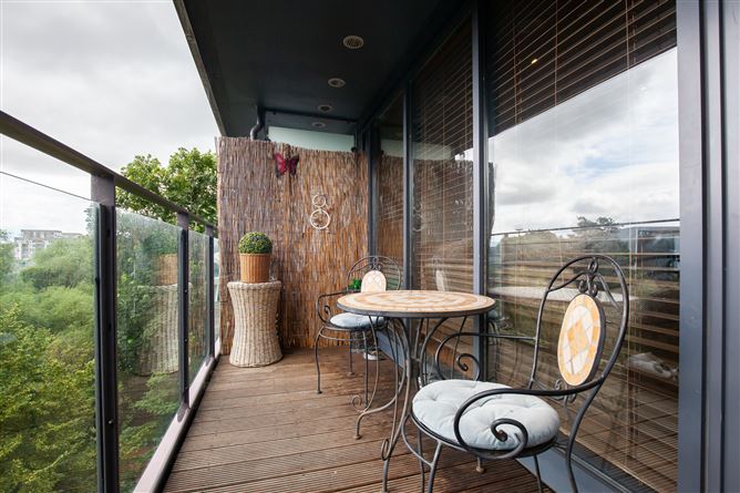  Apartment 68, Longmeadows Apartments Dublin 8,, Islandbridge, Dublin 8