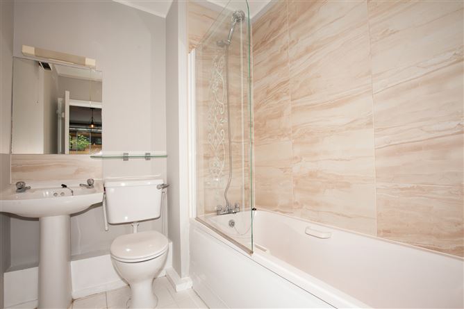   Apartment 68, Longmeadows Apartments Dublin 8,, Islandbridge, Dublin 8