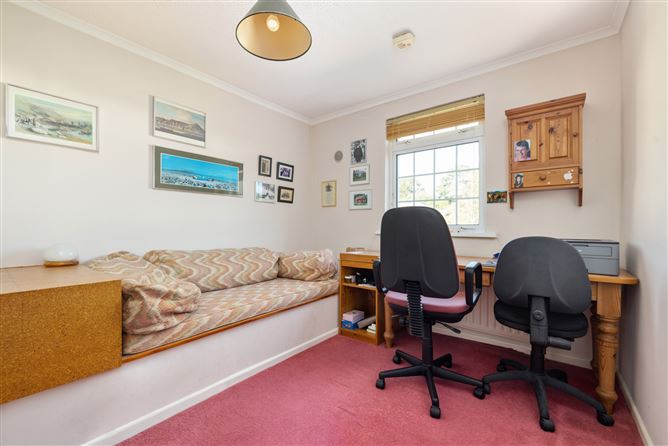 15 Corbawn Grove, Shankill, Dublin 18