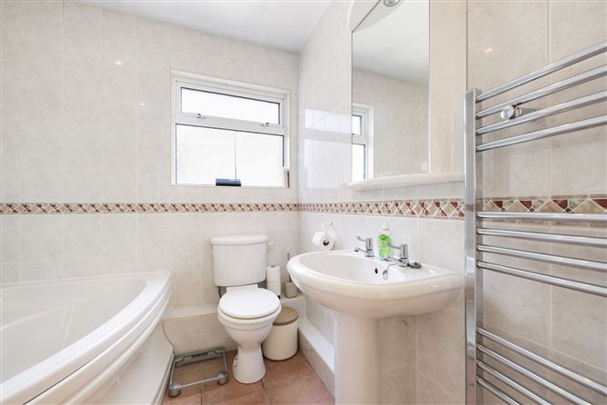 15 Corbawn Grove, Shankill, Dublin 18
