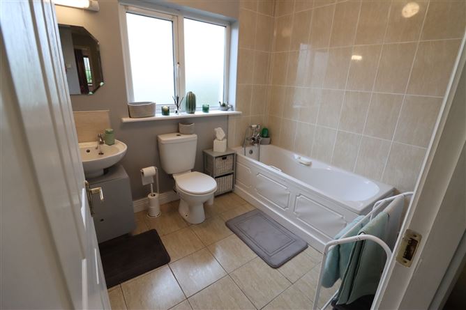 4 Gleann Buí, Halfway, Ballinhassig, Cork