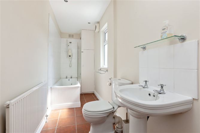 18 Great Western Villas, Phibsboro, Dublin 7