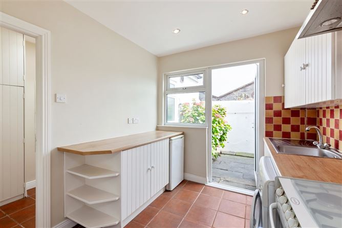 18 Great Western Villas, Phibsboro, Dublin 7