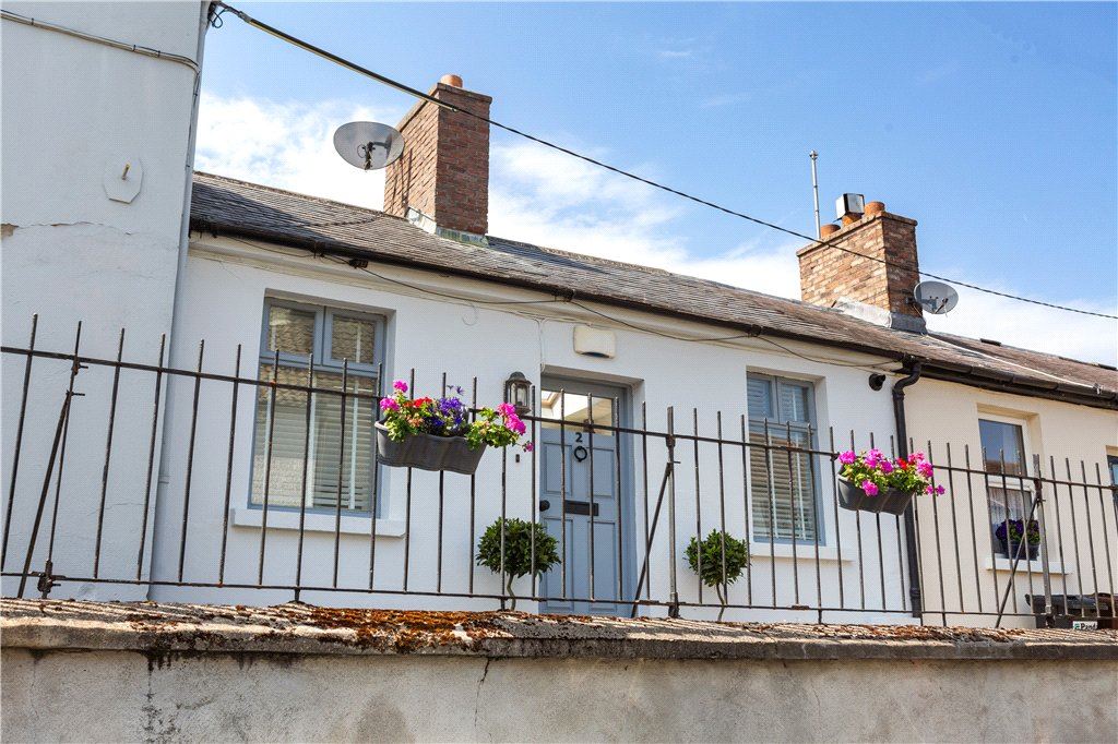 2 Glenalua Terrace, Glenalua Road, Killiney, Co. Dublin