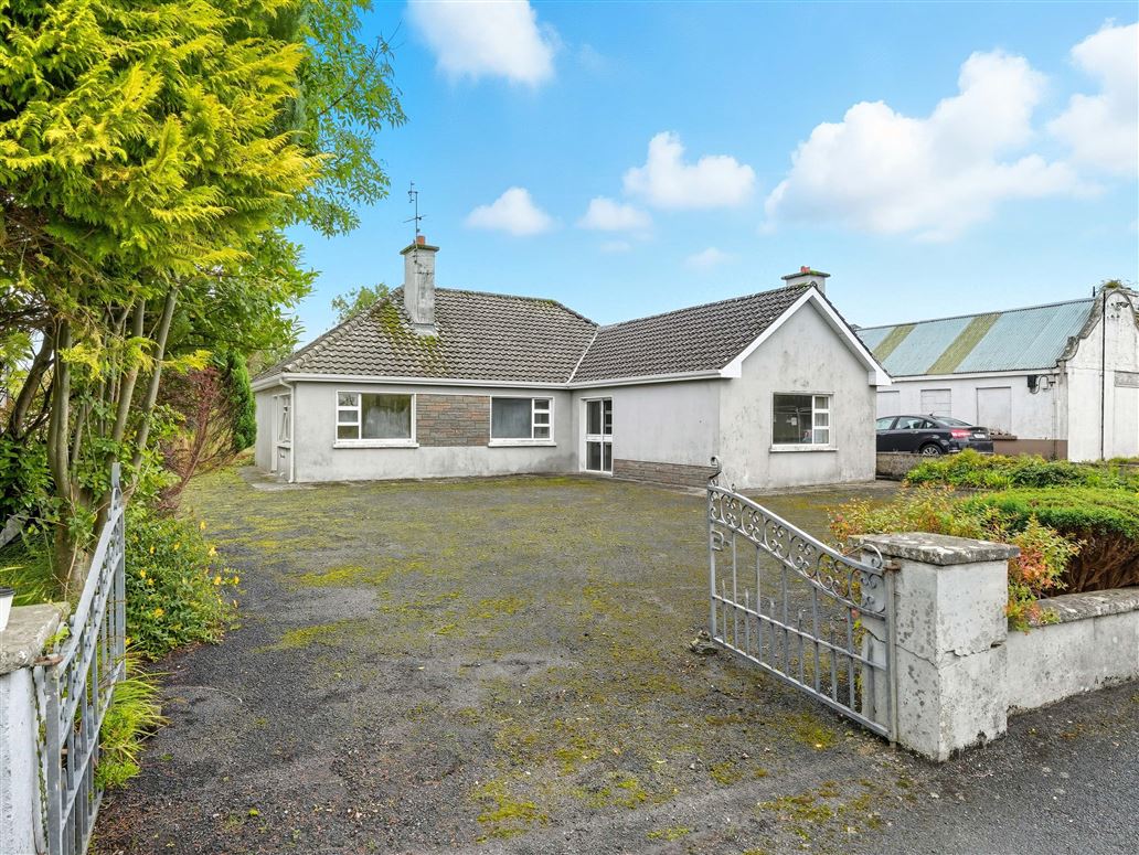 Carrowmore , Knock, Mayo