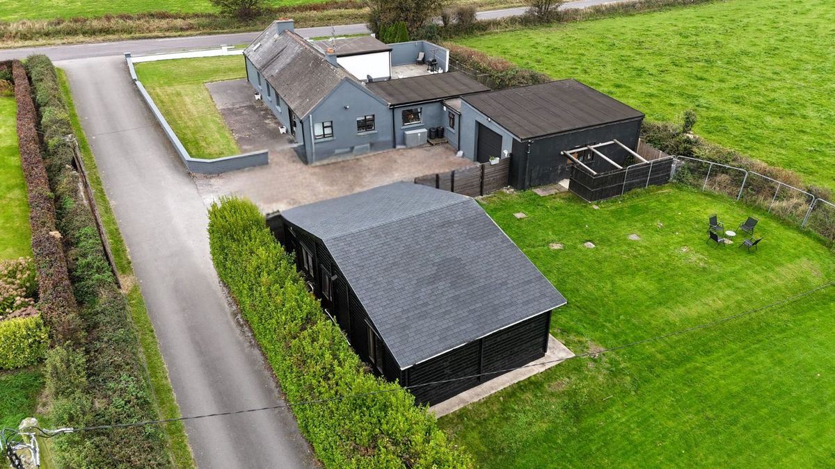 Lisbec, Laplands, Douglas, Cork