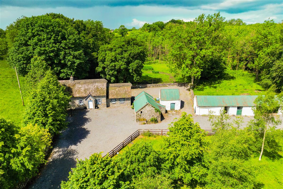 Teach Duinn Shleibhe, Adamstown, Geoghegan, Westmeath