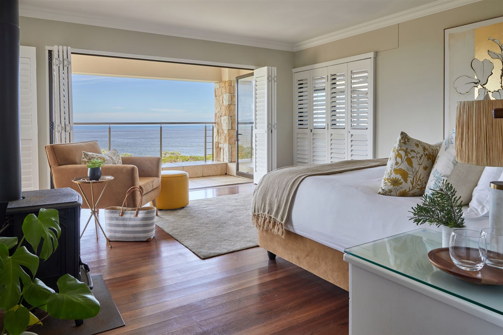 Photo 1 of 25 — Hermanus Cliffside Residence,Hermanus, Western Cape, South Africa
