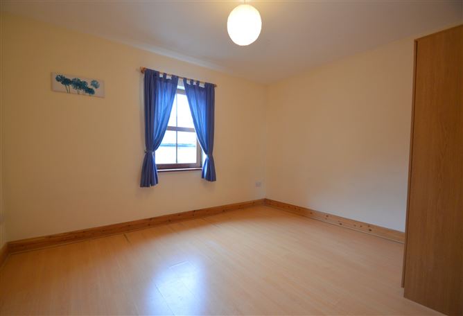 1 Taobh Na Chnoic, Barrack Hill, Ballycotton, Cork
