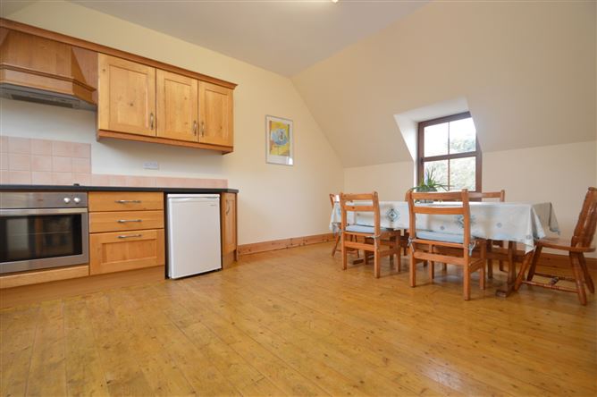 1 Taobh Na Chnoic, Barrack Hill, Ballycotton, Cork