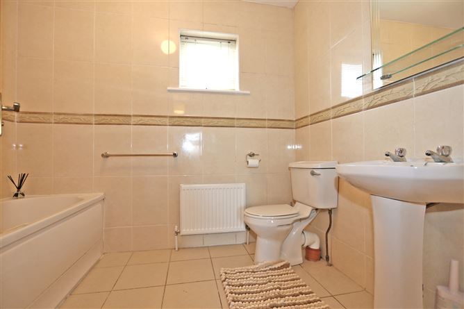 2 Gort na nUll, Sixmilebridge, Co. Clare