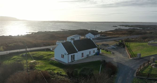 Little White Cottage, Meenmore, Dungloe, Donegal