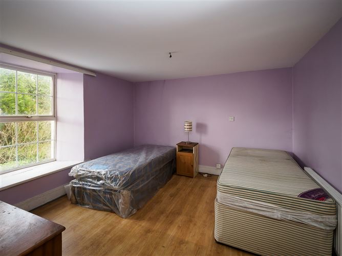 26 Mill Street,Carrick On Suir,Co. Tipperary,E32 WP57