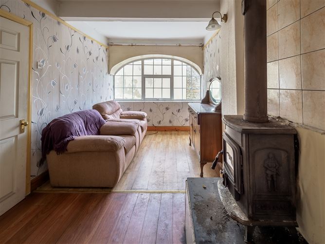 26 Mill Street,Carrick On Suir,Co. Tipperary,E32 WP57