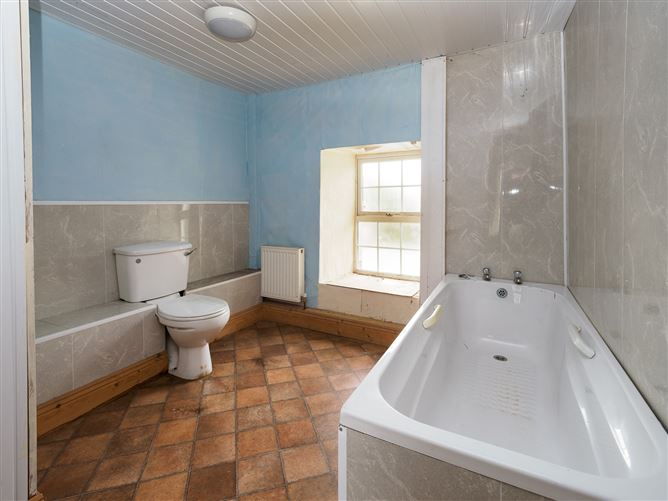26 Mill Street,Carrick On Suir,Co. Tipperary,E32 WP57